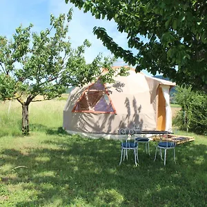 L'attrape Reve Insolite Luxe tent Saint-Vincent-de-Barres