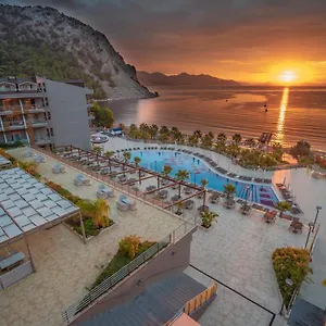Hotel Premium, Turunç