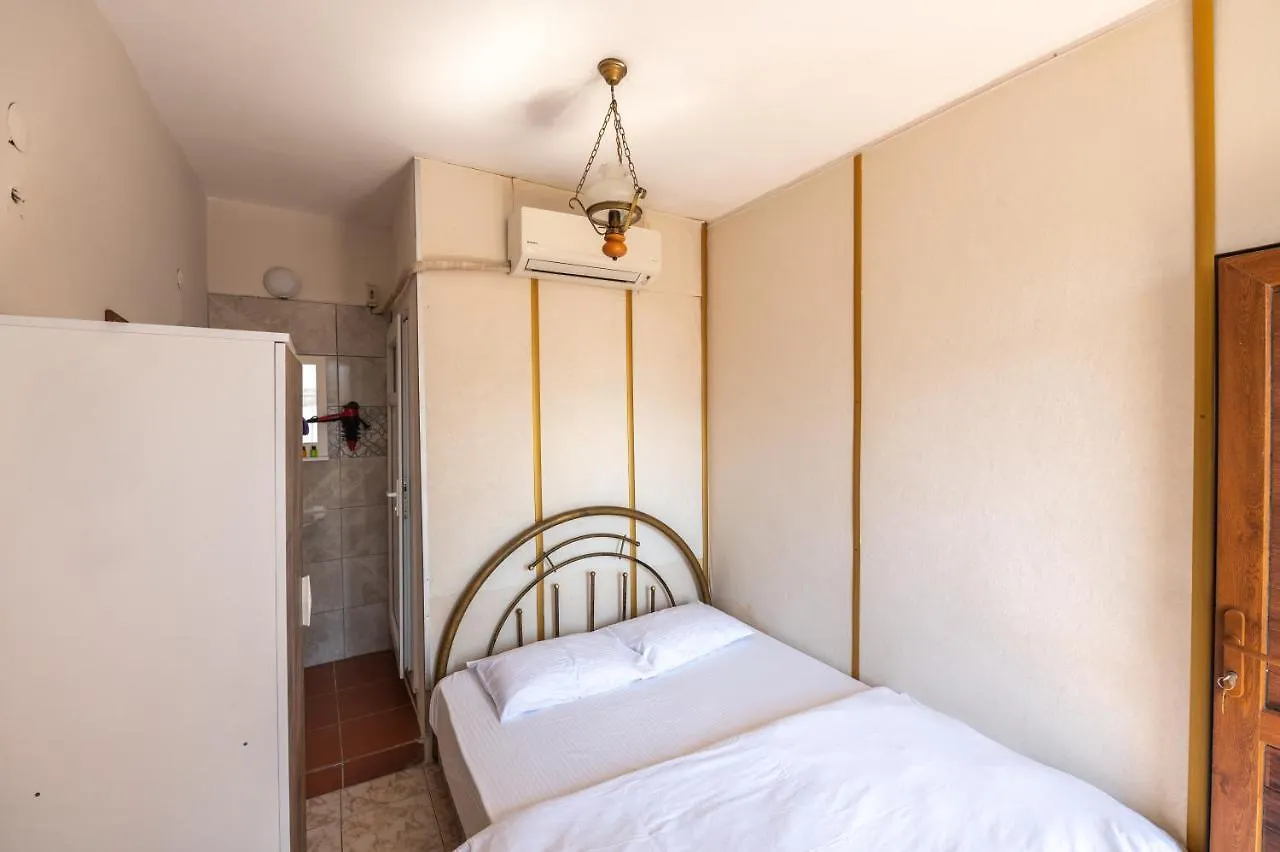 Anz Guest House Pansiyon Selçuk Alloggio in famiglia
