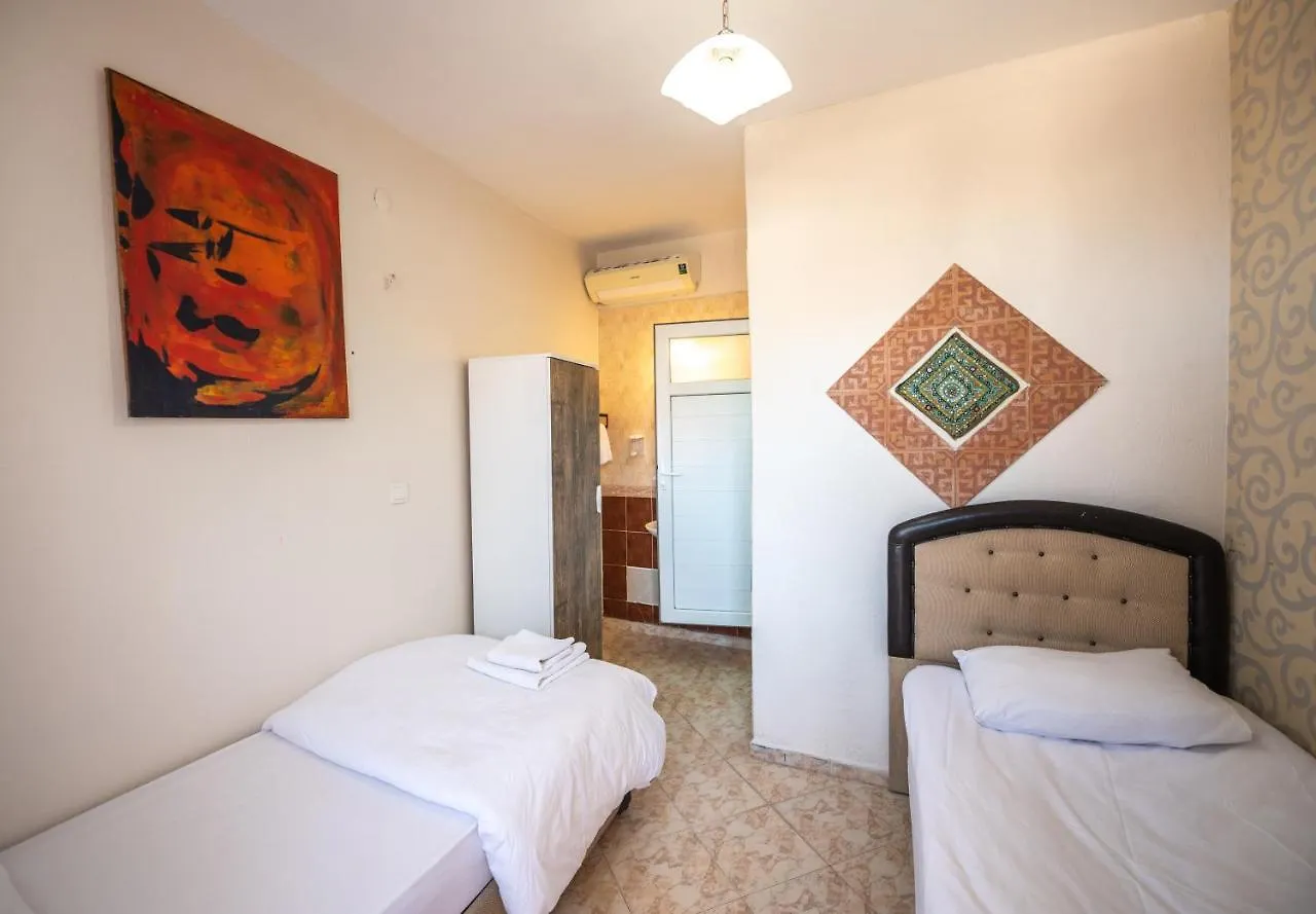 Anz Guest House Pansiyon Selçuk Alloggio in famiglia