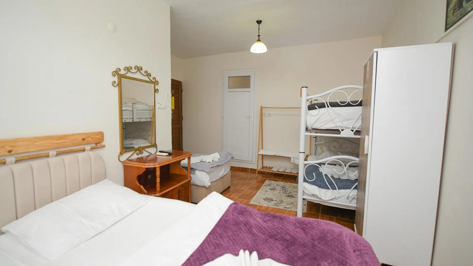 Anz Guest House Pansiyon Selçuk Alloggio in famiglia